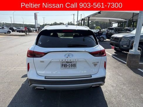 Used 2019 INFINITI QX50 Essential w/ Premium Heat Package FWD image 3