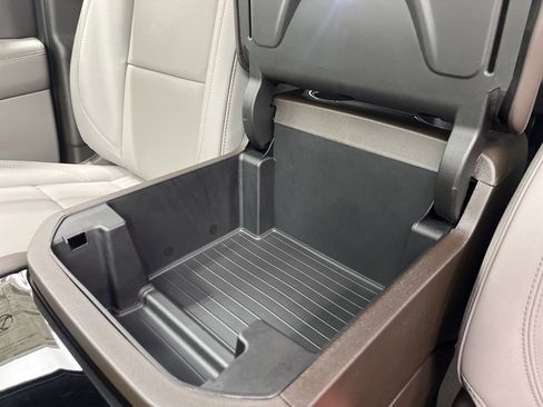 New 2026 GMC Yukon XL Elevation w/ Elevation Premium Package image 21