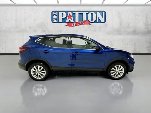 Used 2021 Nissan Rogue Sport S image 8