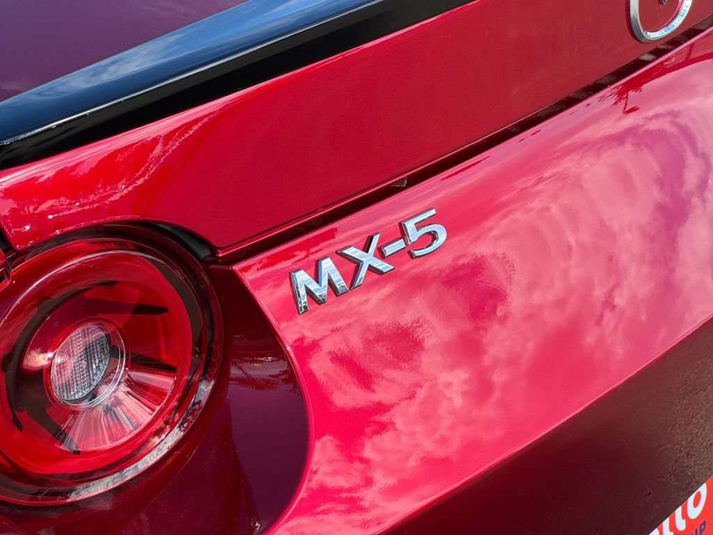 New 2026 MAZDA MX-5 Miata Club RWD image 19