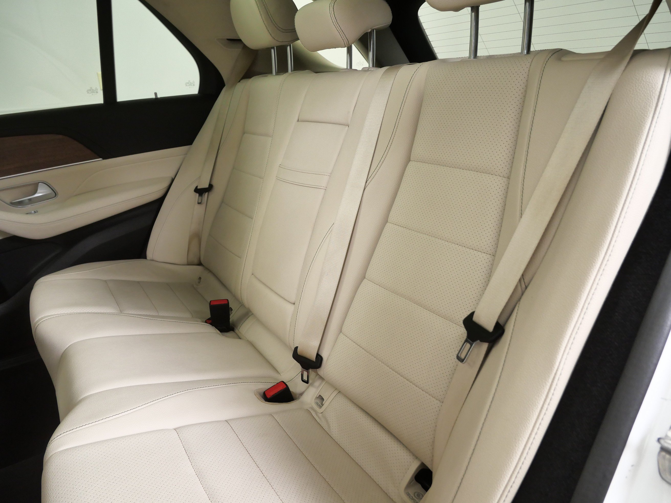 Certified 2023 Mercedes-Benz GLE 350 4MATIC w/ AMG Line Exterior image 17