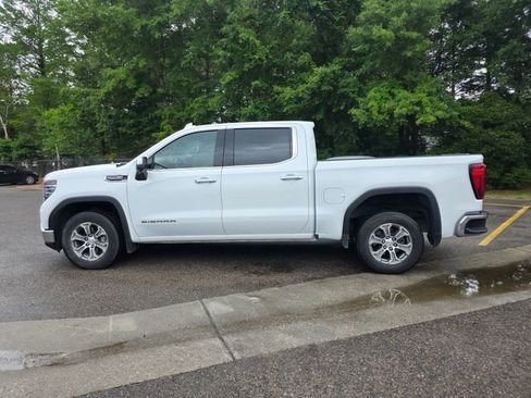 Used 2025 GMC Sierra 1500 SLT RWD image 6