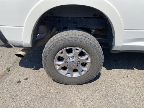 Used 2019 RAM 2500 Limited AWD/4WD image 9