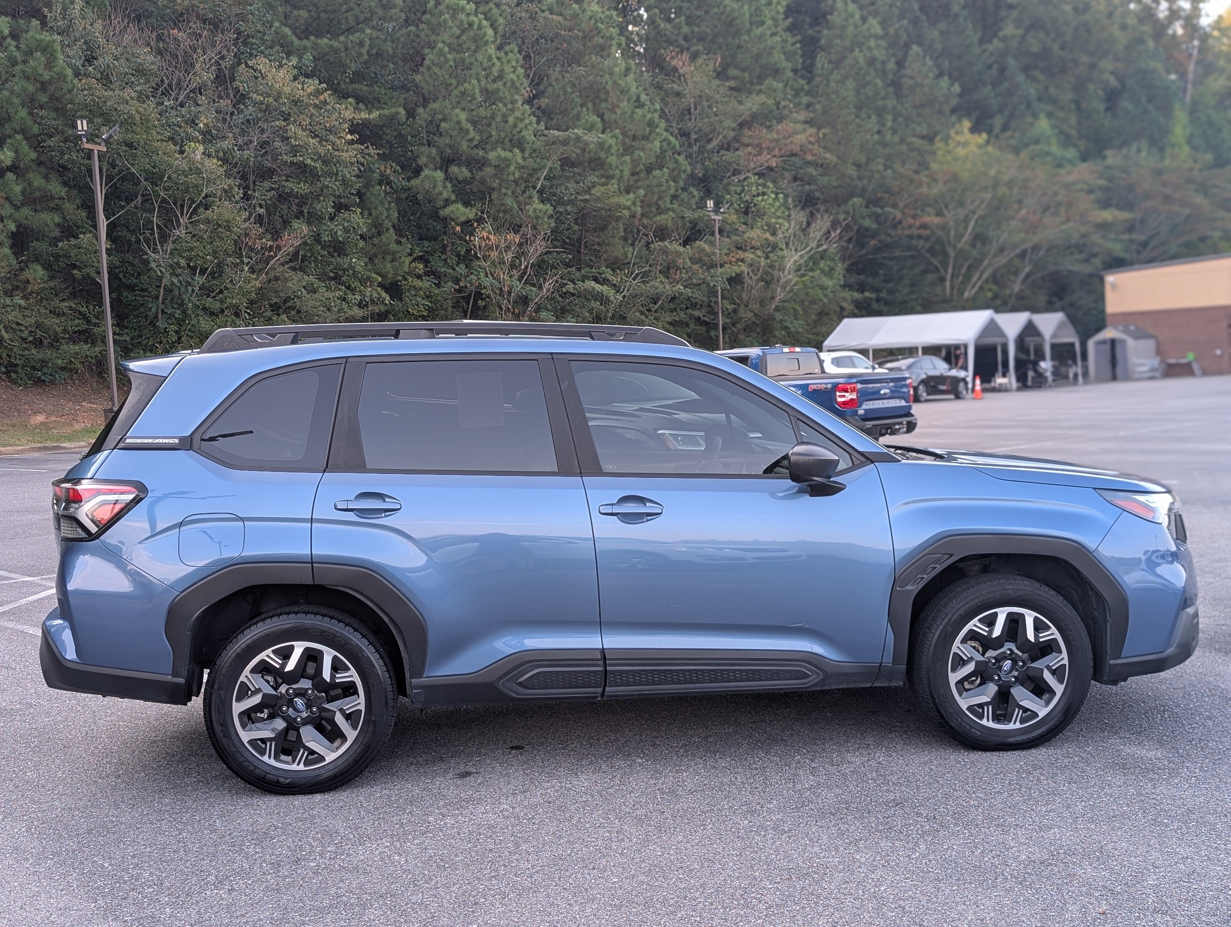 Used 2025 Subaru Forester AWD/4WD image 10