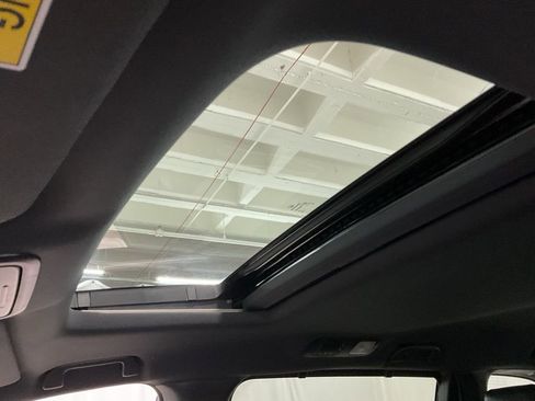 Used 2024 Honda Odyssey Sport image 19