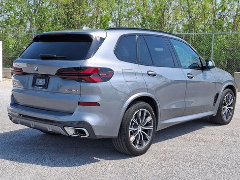 Certified 2024 BMW X5 xDrive40i w/ M Sport Package AWD/4WD image 9