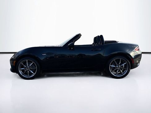Used 2022 MAZDA MX-5 Miata Grand Touring w/ Weather Package image 31