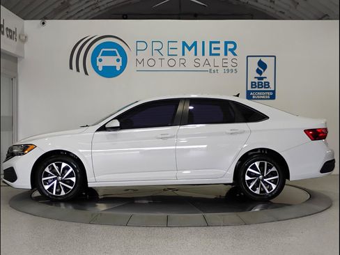 Used 2023 Volkswagen Jetta S FWD image 2