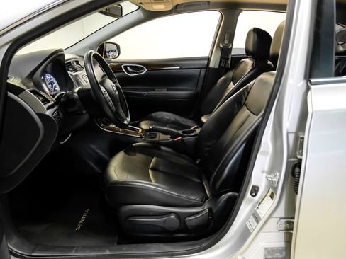 Used 2015 Nissan Sentra SL w/ SL Premium Package FWD image 4