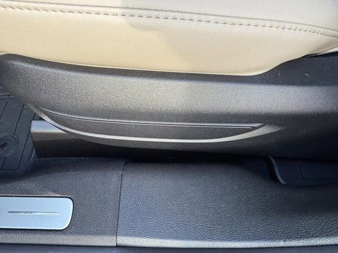 New 2026 Lincoln Corsair Premiere image 16