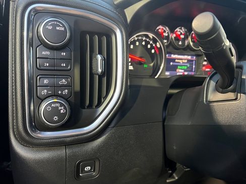 Used 2020 Chevrolet Silverado 1500 LT Trail Boss image 39