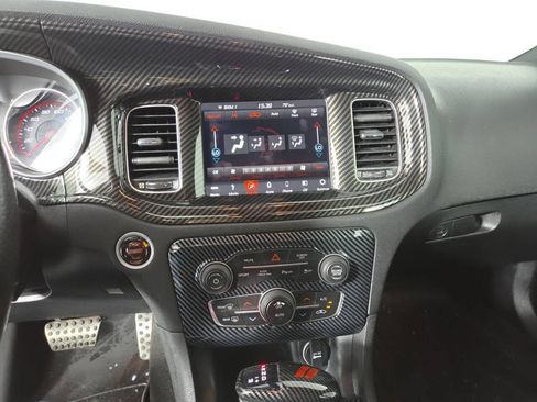 Used 2018 Dodge Charger R/T Scat Pack RWD image 22