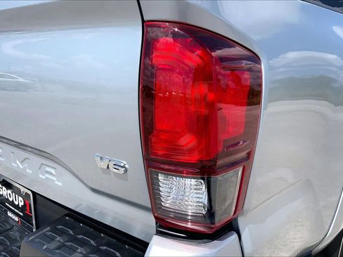 Used 2023 Toyota Tacoma SR5 w/ Technology Package AWD/4WD image 30