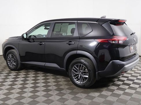 Used 2023 Nissan Rogue S AWD/4WD image 10