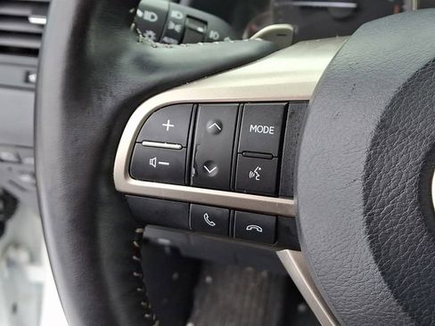 Used 2022 Lexus RX 350L Premium w/ Premium Package image 27