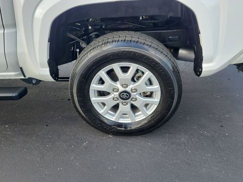 Used 2024 Toyota Tacoma SR5 image 7