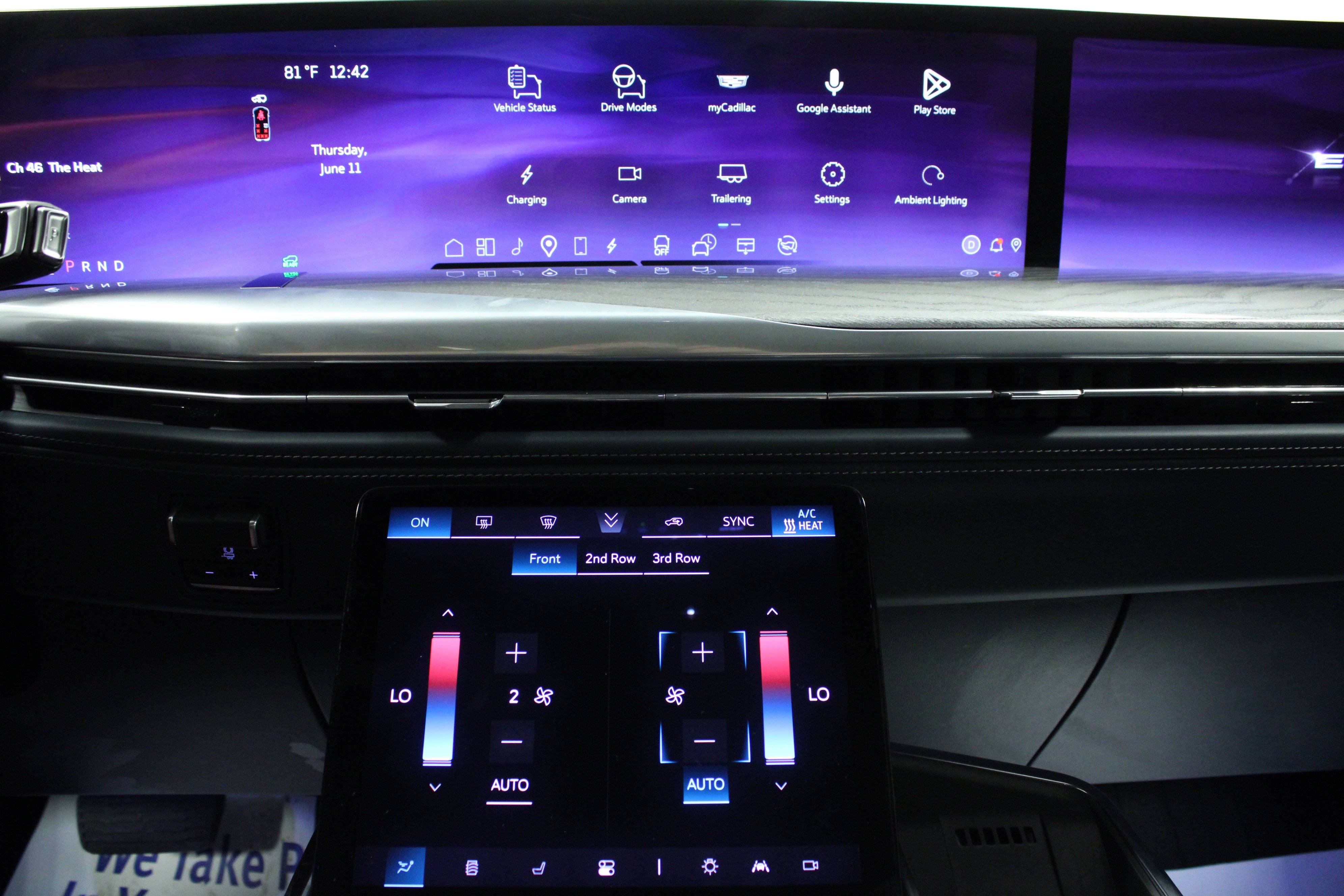 Used 2025 Cadillac Escalade IQ Luxury 2 w/ LPO, Premium Carpet Package AWD/4WD image 23