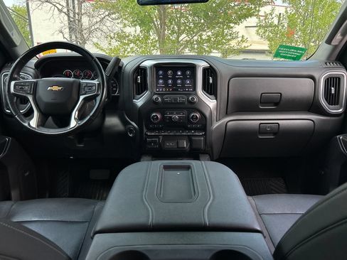 Used 2021 Chevrolet Silverado 1500 LTZ w/ LTZ Convenience Package II RWD image 6
