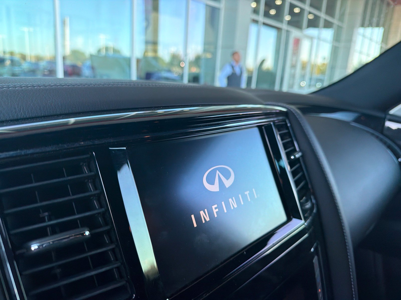 Used 2021 INFINITI QX80 Sensory w/ Cargo Package RWD image 10