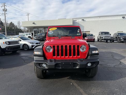 Used 2022 Jeep Wrangler Sport S image 2