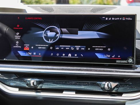 New 2026 BMW X5 xDrive50e image 14