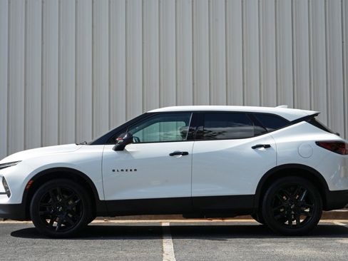 Used 2023 Chevrolet Blazer LT FWD image 8
