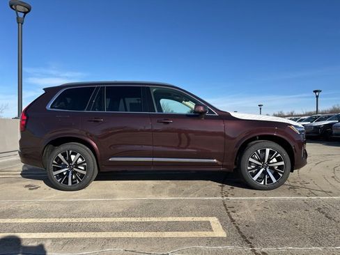 New 2026 Volvo XC90 B5 Core w/ Protection Package Premier image 8