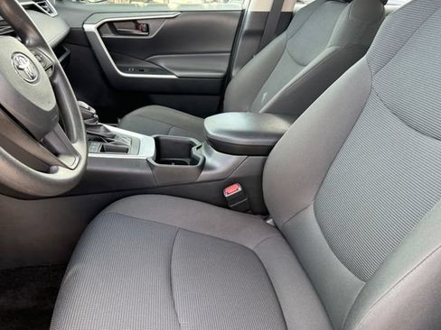 Used 2024 Toyota RAV4 LE FWD image 9