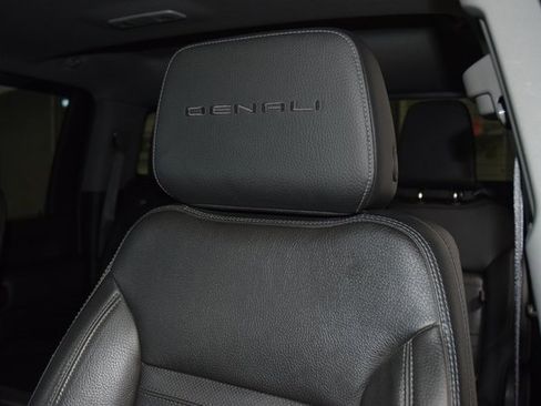Used 2023 GMC Sierra 3500 Denali w/ Denali Ultimate Package image 39