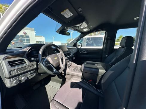 Used 2024 Chevrolet Suburban Premier w/ Max Trailering Package AWD/4WD image 6