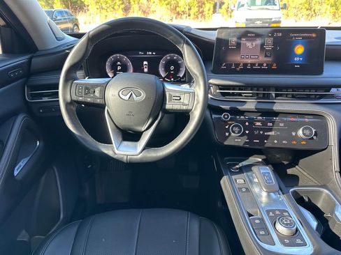 Used 2022 INFINITI QX60 Sensory w/ Vision Package image 2