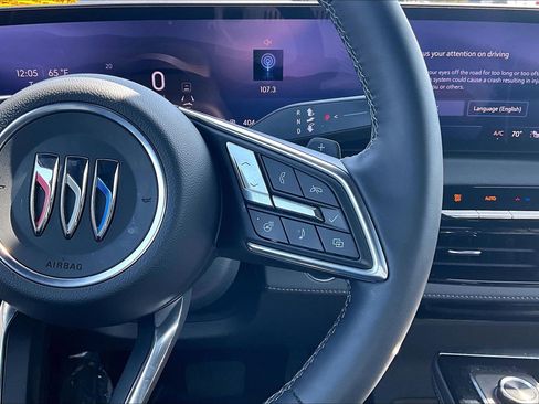 Used 2026 Buick Enclave Preferred image 19