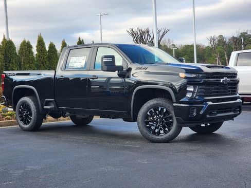 New 2026 Chevrolet Silverado 2500 Custom w/ Custom Value Package image 2