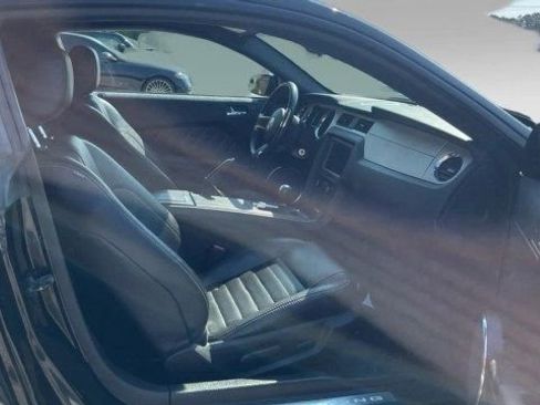 Used 2011 Ford Mustang GT Premium w/ Electronics Pkg RWD image 11