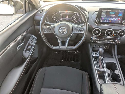 Used 2025 Nissan Sentra SR FWD image 15