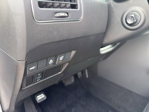 Certified 2024 Nissan Armada SL w/ Captain's Chairs Package image 14