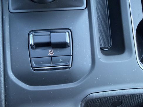 Used 2024 GMC Sierra 1500 Denali image 23