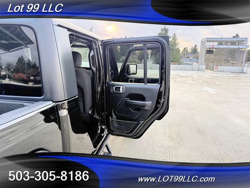 Used 2020 Jeep Gladiator Sport w/ Quick Order Package 24S image 38