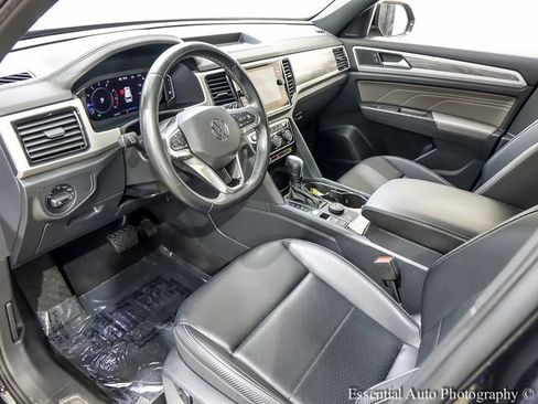 Used 2023 Volkswagen Atlas Cross Sport SE AWD/4WD image 11