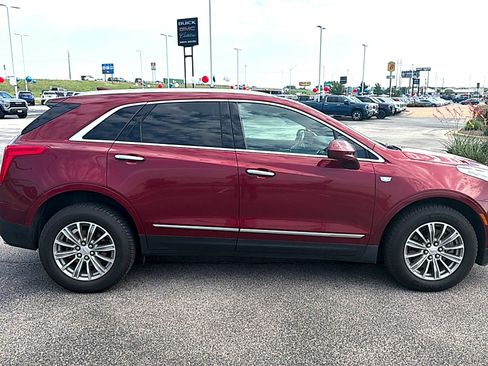 Used 2018 Cadillac XT5 Luxury w/ Driver Awareness Package AWD/4WD image 6