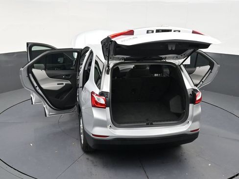 Used 2021 Chevrolet Equinox LS FWD image 32