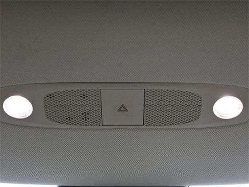 Used 2021 Tesla Model Y Long Range image 17