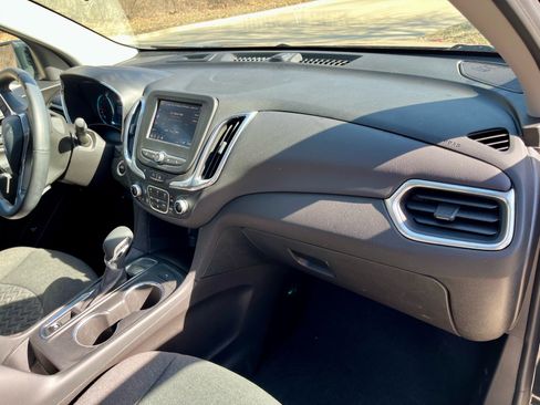 Used 2024 Chevrolet Equinox LT w/ LPO, Floor Liner Package image 13