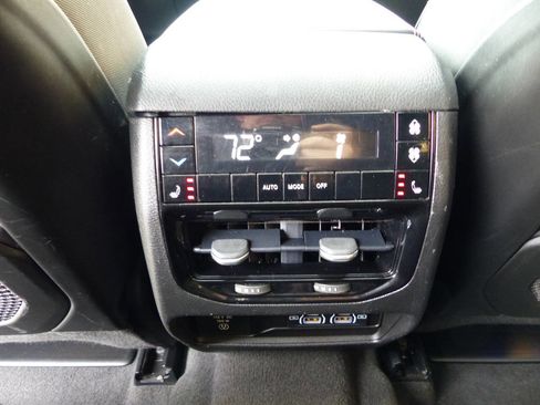 Used 2022 Jeep Grand Cherokee L Overland image 26