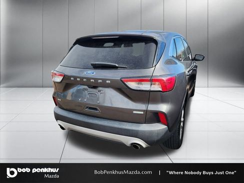 Used 2020 Ford Escape SE image 7