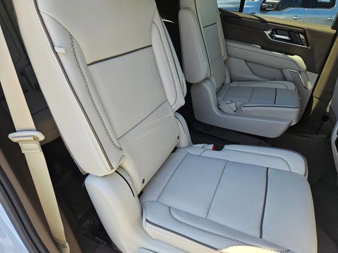 New 2026 GMC Yukon Denali AWD/4WD image 29