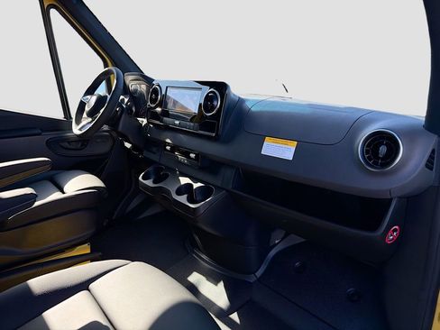 New 2026 Mercedes-Benz Sprinter 2500 image 27