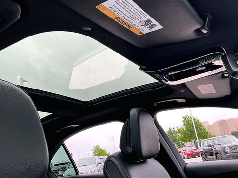 Used 2022 Mercedes-Benz C 300 Sedan w/ Exclusive Trim Package image 14