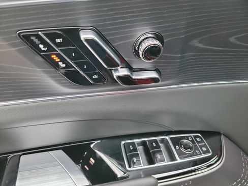 New 2026 Cadillac Lyriq Sport image 20