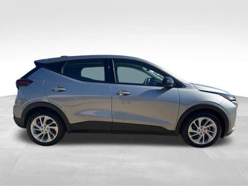 New 2027 Chevrolet Bolt LT w/ Comfort Package FWD image 44